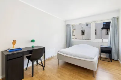 Centrally located in Kvadraturen with 3 large bedrooms with Parking space  호텔