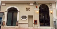 Sirenuse Suites Boutique ApartHotel RTA Hotel di 