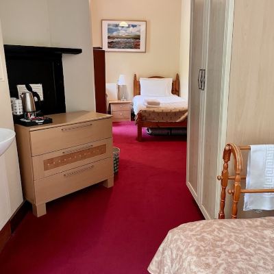 Standard Twin Room, Private Bathroom, Ground Floor