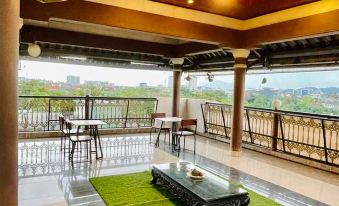 Nam Phuong Riverside Villa