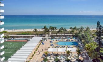 Seacoast Suites on Miami Beach