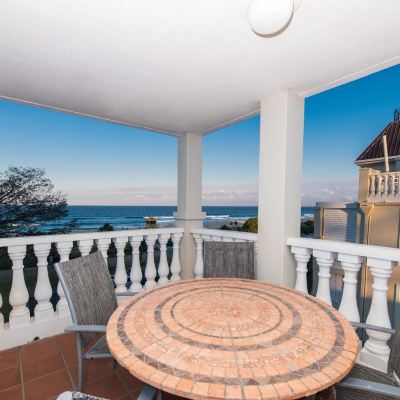 Two Bedroom Apartment with Ocean View