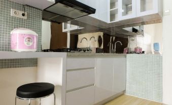 Compact 2Br Northland Apartment Near Ancol by Travelio