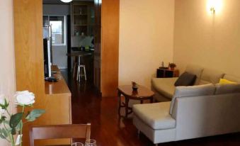Downtown Apartment Near BTS Station
