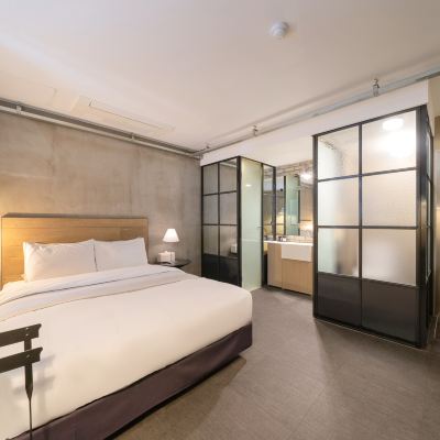 스탠다드 (넷플릭스 뷰) Cheonho Hotel August 쿠폰