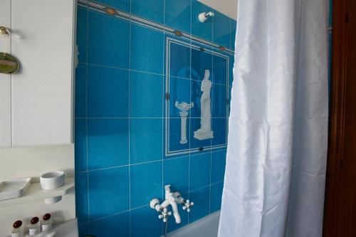 三人房（带独立浴室）