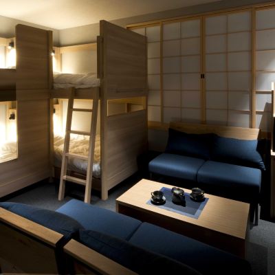 [102]クアッドルーム ALPHABED INN 高松駅前 クーポン