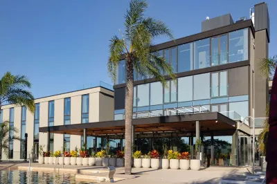 Howard Johnson by Wyndham Resistencia La Ribera Hotels in 
