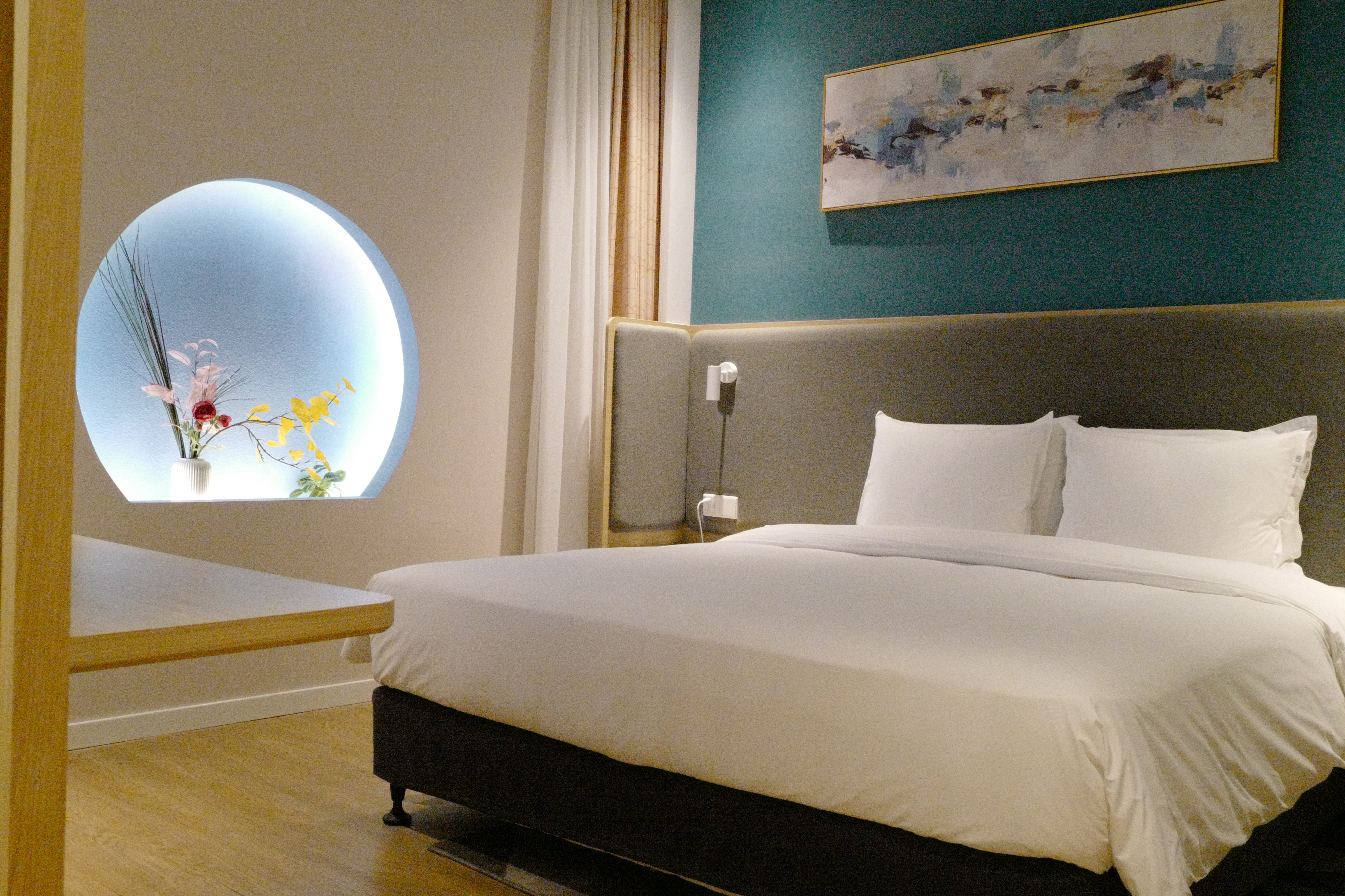 Holiday Inn Express Shanghai ZhangjiangSuperior Room