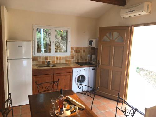 高级别墅（4位成人+2名小童）