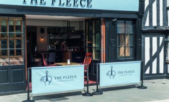 The Fleece at Cirencester - Housity