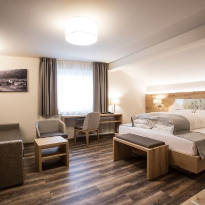 Family Room Das Walzl Promo Code
