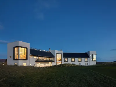 Another Place - the Machrie Hotele w: 
