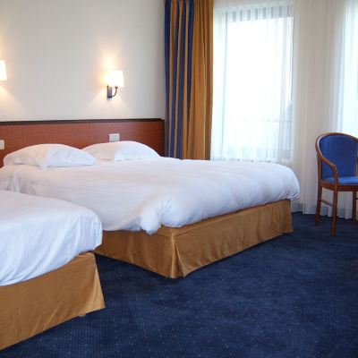 Standard Triple Room, Multiple Beds Keizershof Hotel Promo Code