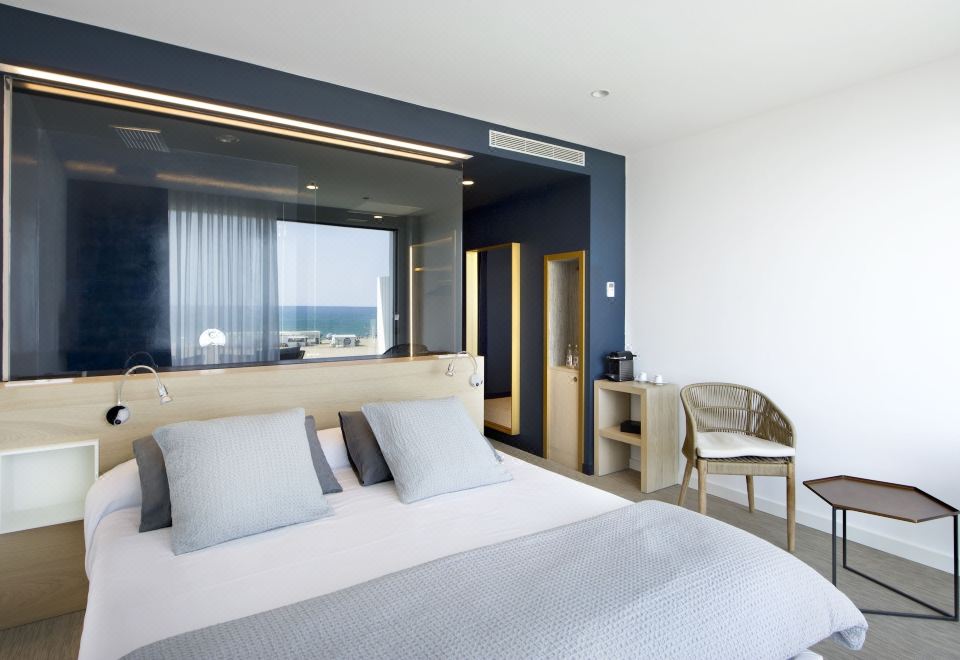 带海景的双人房