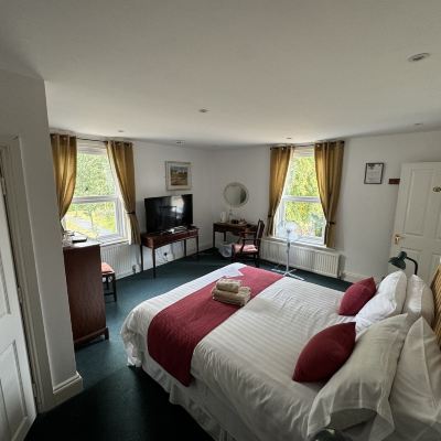 Double Or Twin Room, Ensuite, Garden View Hookwood Lodge Promo Code