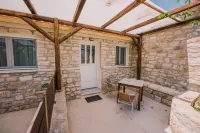Acrocorinth Apartments