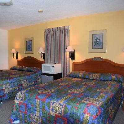 Standard Room, 2 Queen Beds Best Budget Inn Promo Code