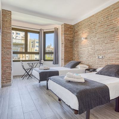Premium Double Or Twin Room, 2 Twin Beds, Non Smoking, Courtyard View Hostal Bedmates Promo Code
