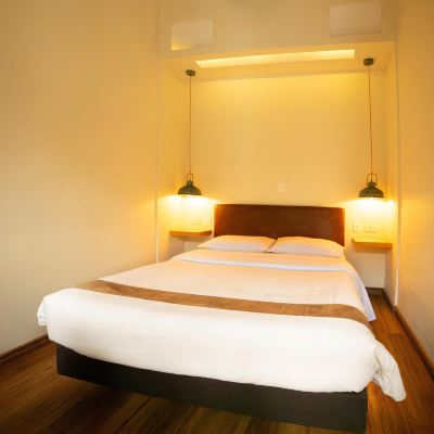 Standard Double Room with Double Bed-Non-Smoking The Cranky Croc Hostel Promo Code