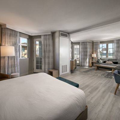 One-Bedroom Suite With 1 King Bed And Roll-in Shower-Mobility And Hearing Accessible Inn at The Pier Promo Code