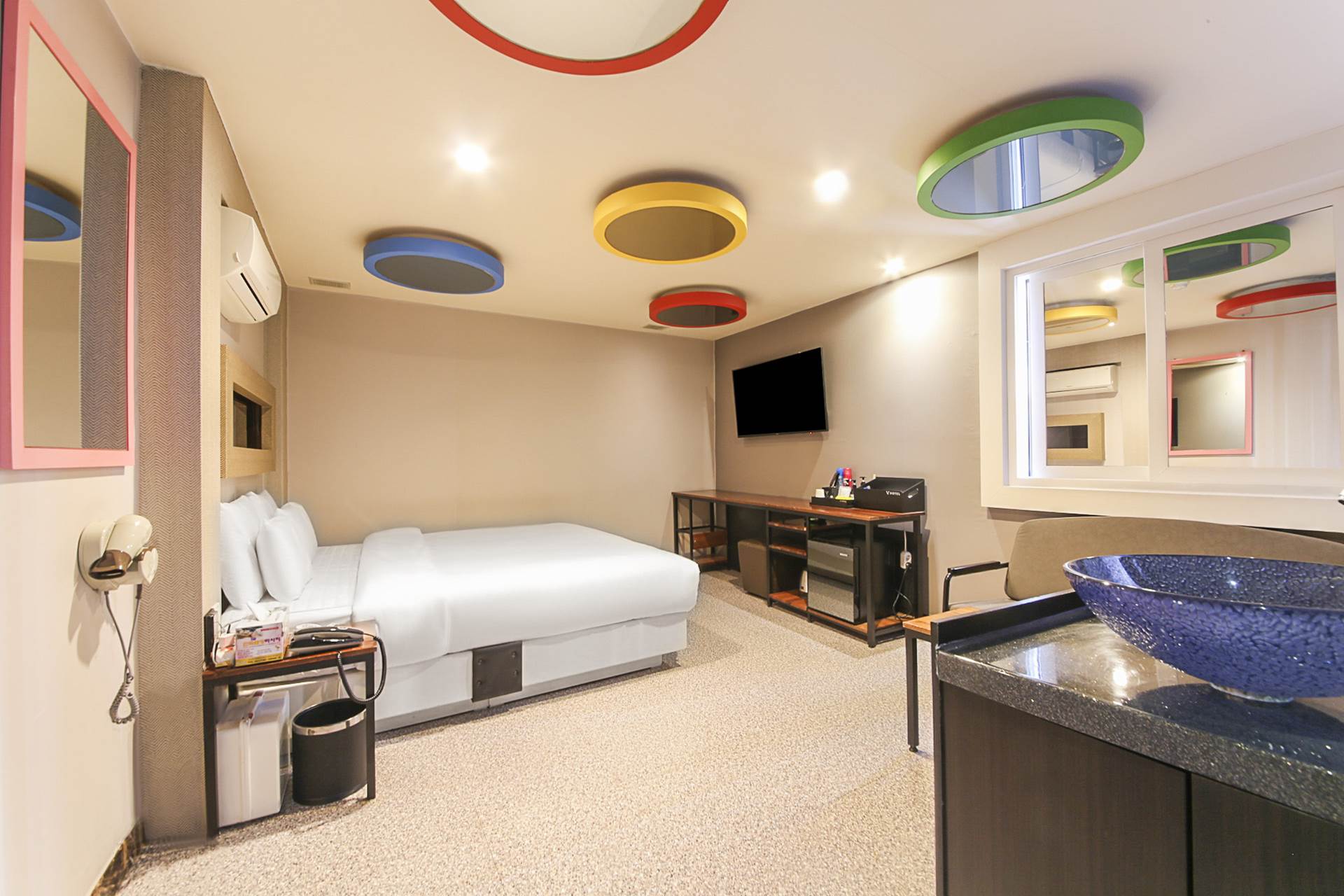 브이모텔 후기 및 특가 예약 - 부산 호텔 추천 | 트립닷컴