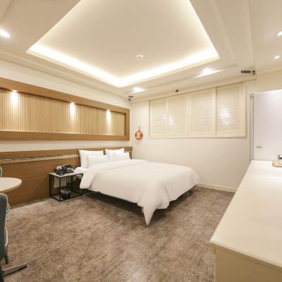 Premium Room Hotel May Promo Code