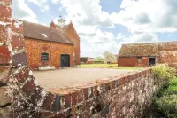 Stunning Five BD Home Near Tewkesbury