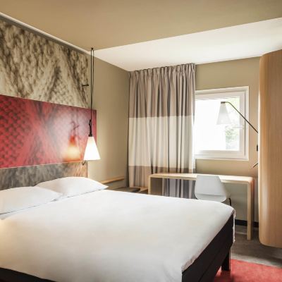 Standard Room with Double Bed Ibis Senlis Promo Code