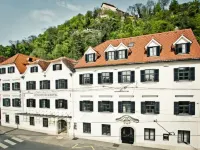 Schlossberghotel Hotels in 