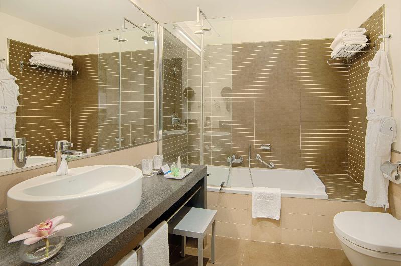 甄选超大房（3成人）