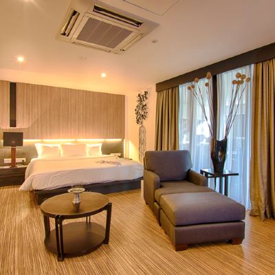 Raja Deluxe dengan Jakuzi Kupon Lot 33 Boutique Hotel