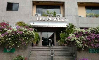 Lee Place Hotel