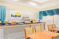 Days Inn & Suites by Wyndham Stockbridge South Atlanta