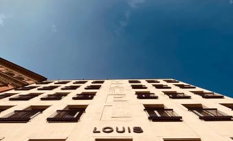 Louis Hotel