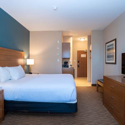 Standard King Room Sandman Hotel and Suites Squamish Promo Code