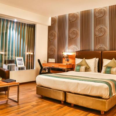 Club Queen Room T24 Residency Promo Code