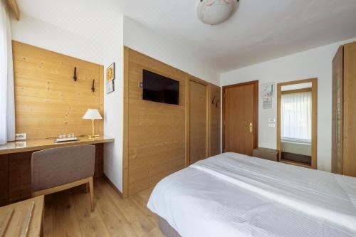 带阳台的标准双人或双床间