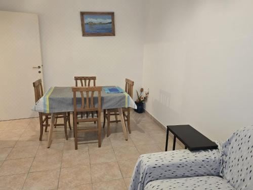 一卧室公寓（带阳台）