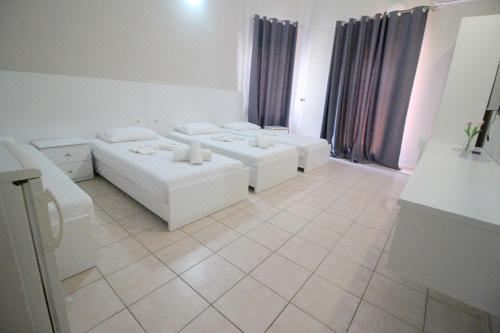 带阳台的四人房