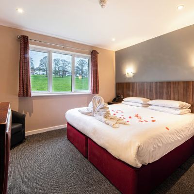 Classic Double Room With Double Bed-Non-Smoking Springfield Hotel and Restaurant Promo Code