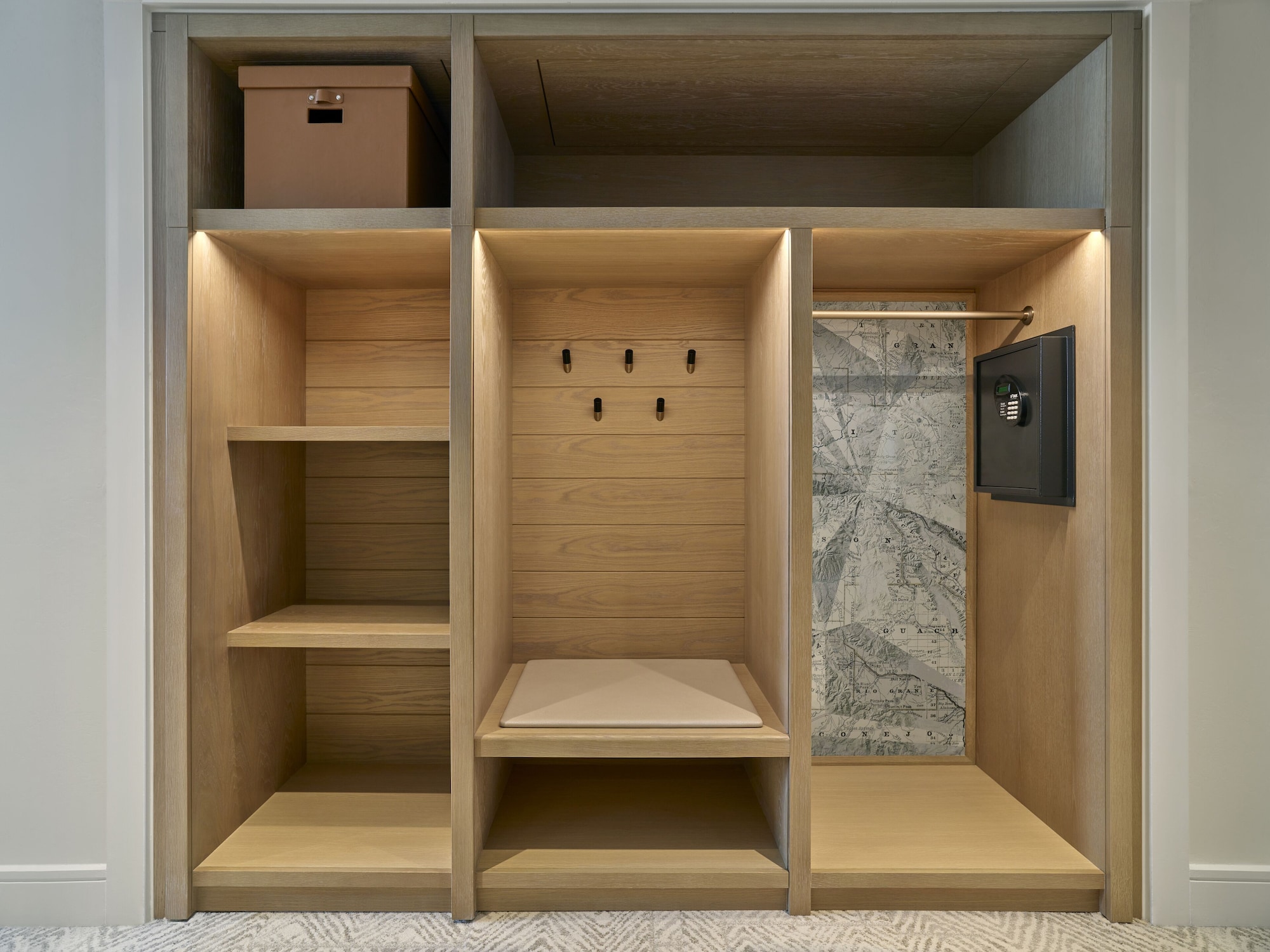 Limelight Hotel Aspen客房， 2 张大床， 露台 （Pet Free）