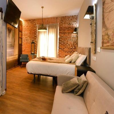 Superior Triple Room, Private Bathroom, City View Centersuite Santander Promo Code