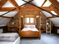 Kingston Country Courtyard Hotels in Wareham