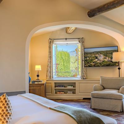Deluxe Ventoux Junior Suite Hotel Crillon le Brave Promo Code