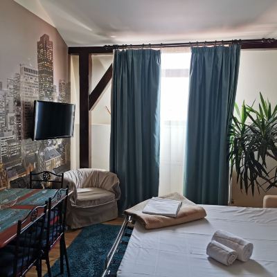 One-Bedroom Apartment with Kitchen PRince Residence Apartments Promo Code