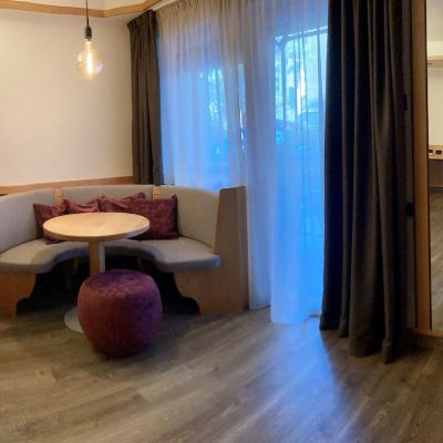 Superior Suite, 1 Bedroom, Balcony, Ground Floor Hotel Ideal Park Promo Code
