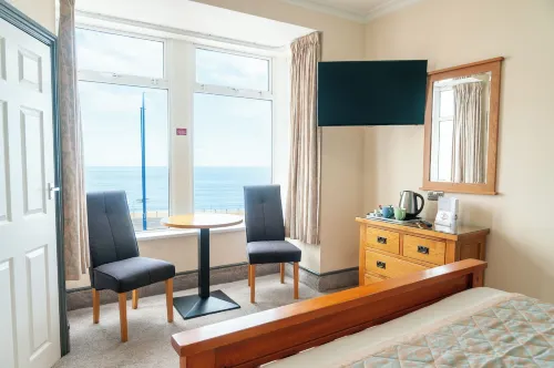 Claxton Hotel