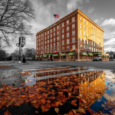 Hawthorne Hotel