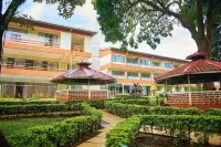 Golf Hotel Kakamega Отели в г. 